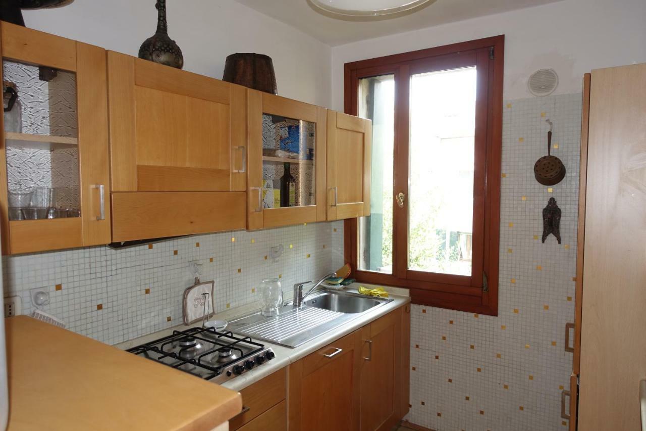 Ca' Della Carita' Apartment Venesia Bagian luar foto